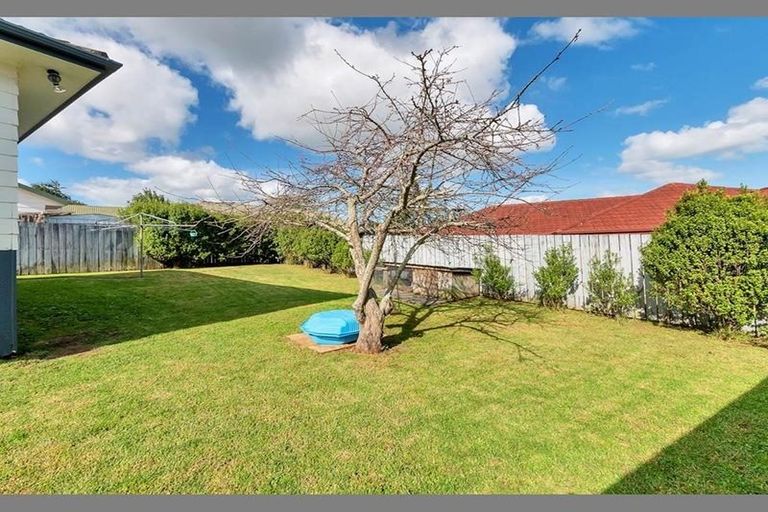 Photo of property in 5 Zurich Place, Weymouth, Auckland, 2103