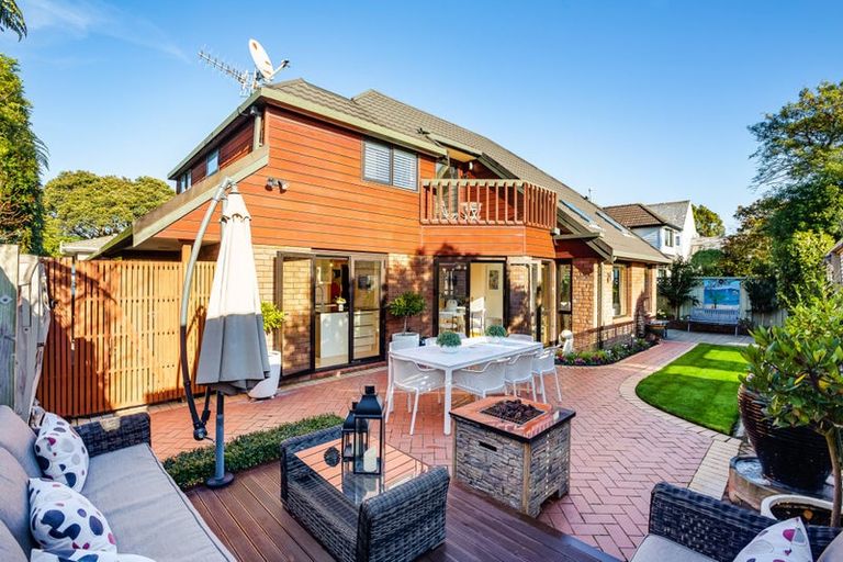 Photo of property in 19 Hinau Street, Woburn, Lower Hutt, 5010