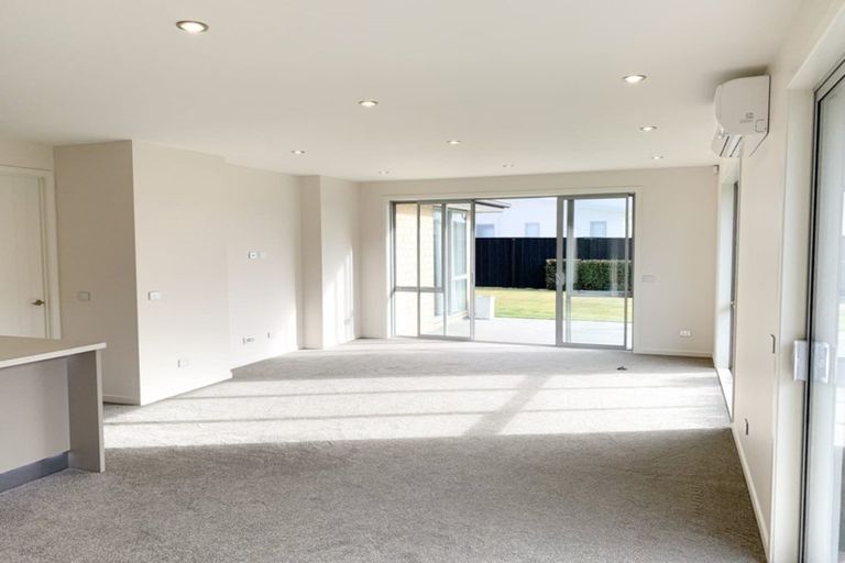 Photo of property in 3 Awarua Road, Pegasus, 7612