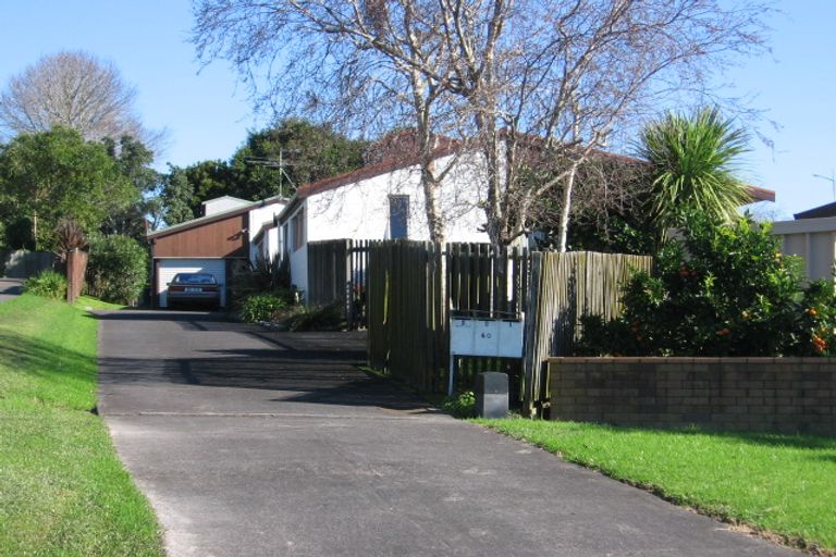 Photo of property in 2/40 Bodi Place, Te Atatu South, Auckland, 0610