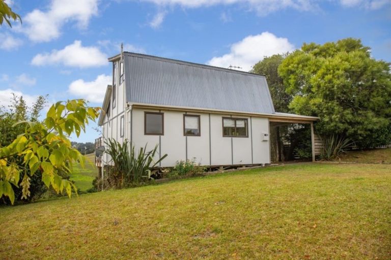 Photo of property in 103 Alcoba Street, Te Kamo, Whangarei, 0112