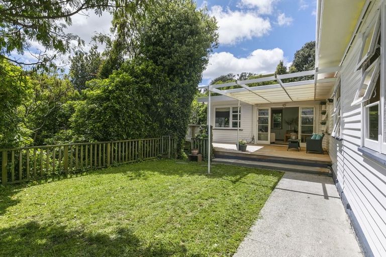 Photo of property in 4 Ngaumatau Road, Point Howard, Lower Hutt, 5013