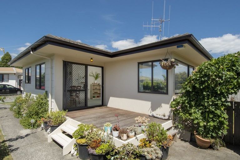 Photo of property in 4 Greenpark Way, Greerton, Tauranga, 3112