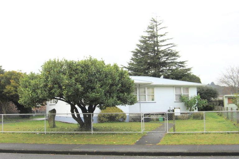 Photo of property in 6 Harper Street, Papakura, 2110