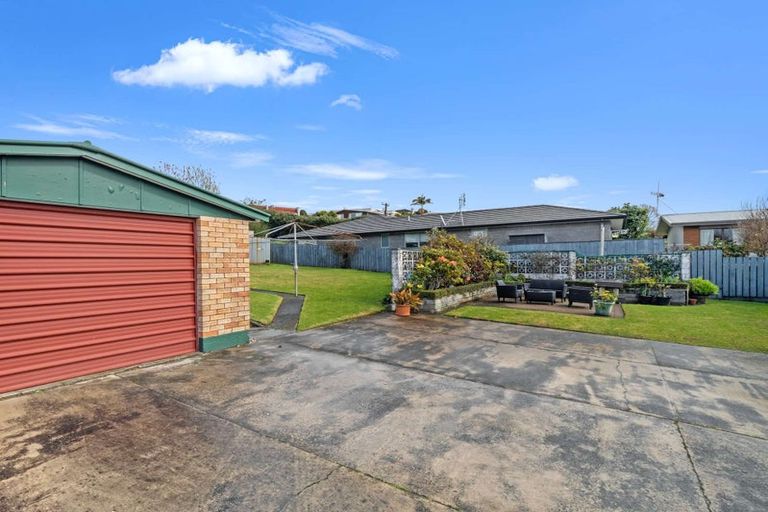 Photo of property in 80 Sutherland Road, Brookfield, Tauranga, 3110