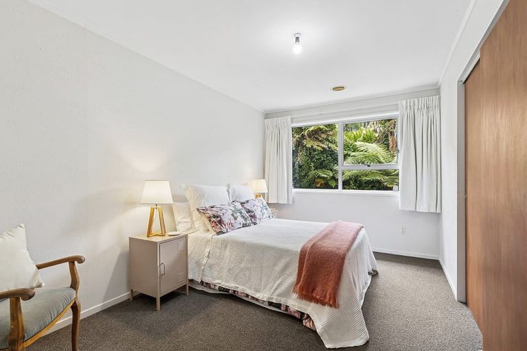 Photo of property in 15 Fyvie Avenue, Tawa, Wellington, 5028