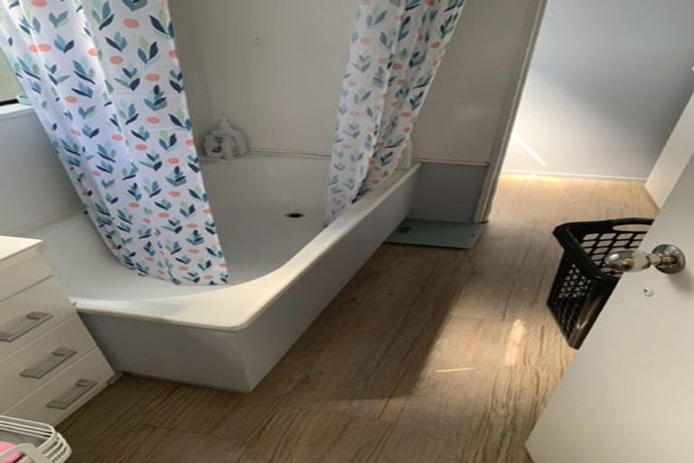 Photo of property in 19 Campbell Street, Frankton, Hamilton, 3204