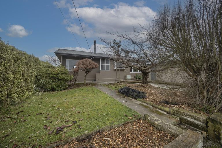 Photo of property in 28 Awamoa Road, Holmes Hill, Oamaru, 9401