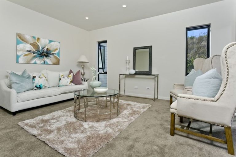 Photo of property in 4 Tawatawa Street, Long Bay, Auckland, 0630