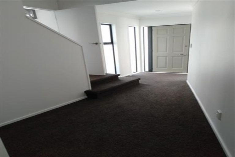 Photo of property in 2/57 Rodney Street, Howick, Auckland, 2014