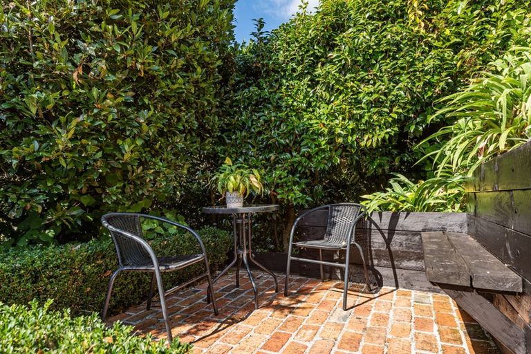 Photo of property in 74 Mortimer Terrace, Brooklyn, Wellington, 6021