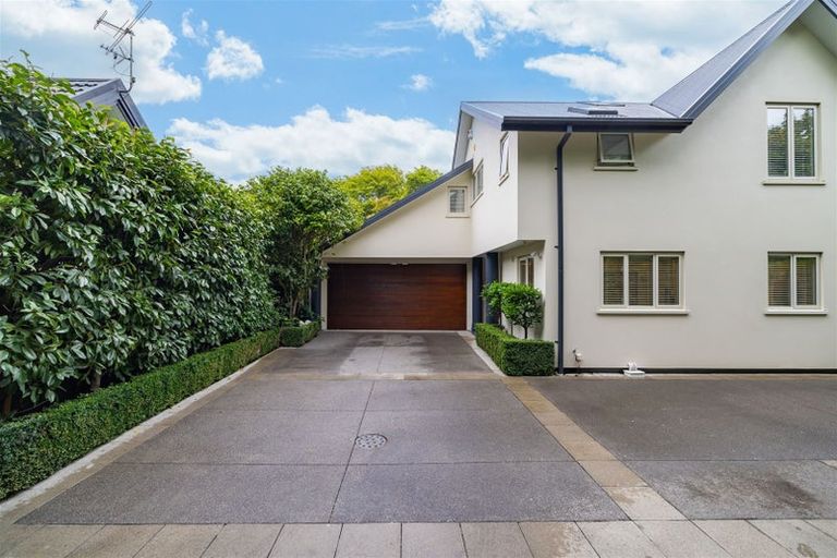 Photo of property in 186 Fendalton Road, Fendalton, Christchurch, 8052