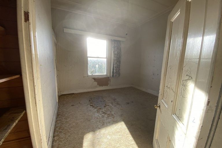 Photo of property in 81 Ngatai Street, Manaia, 4612