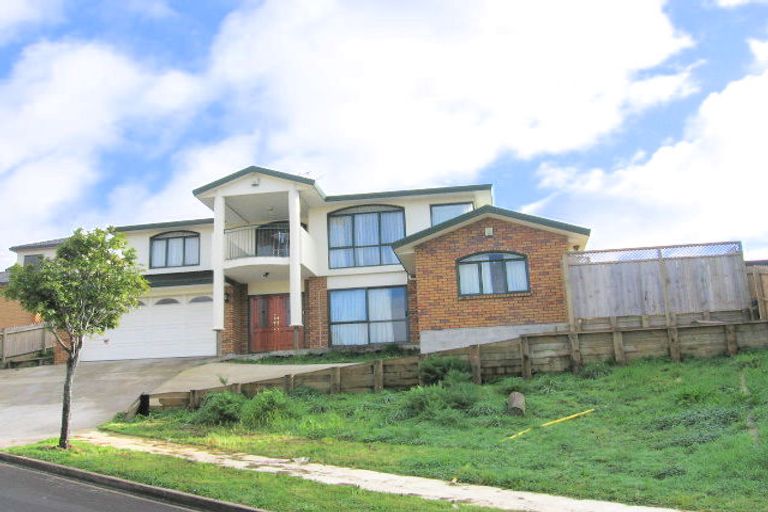 Photo of property in 3 Boeing Place, Goodwood Heights, Auckland, 2105
