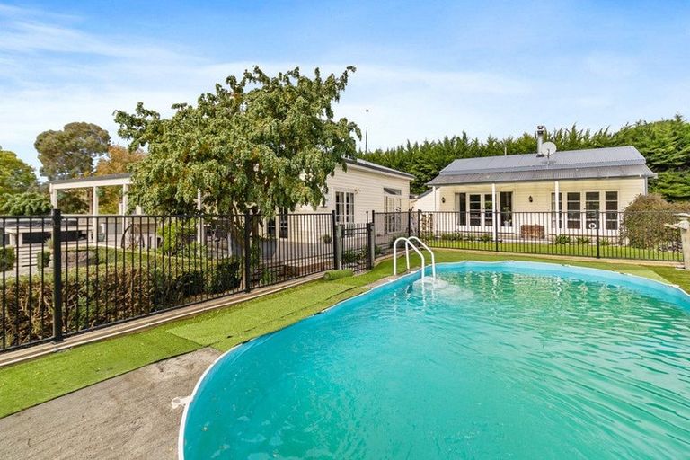 Photo of property in 1215 Pleasant Point-cave Highway, Cave, Pleasant Point, 7983