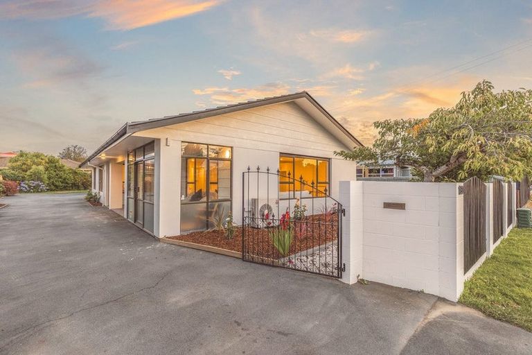 Photo of property in 130 Bower Avenue, New Brighton, Christchurch, 8083