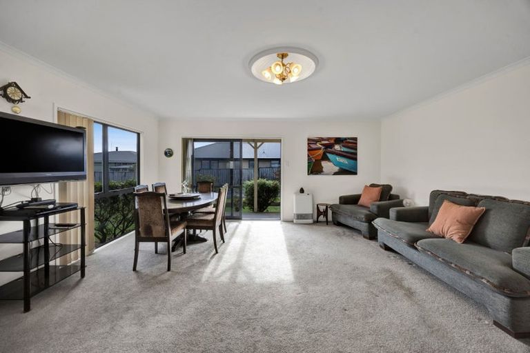 Photo of property in 106 Smart Road, Glen Avon, New Plymouth, 4312