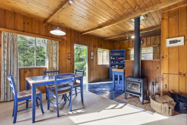 Photo of property in 586 Tapu Coroglen Road, Coromandel Forest Park, Thames, 3575