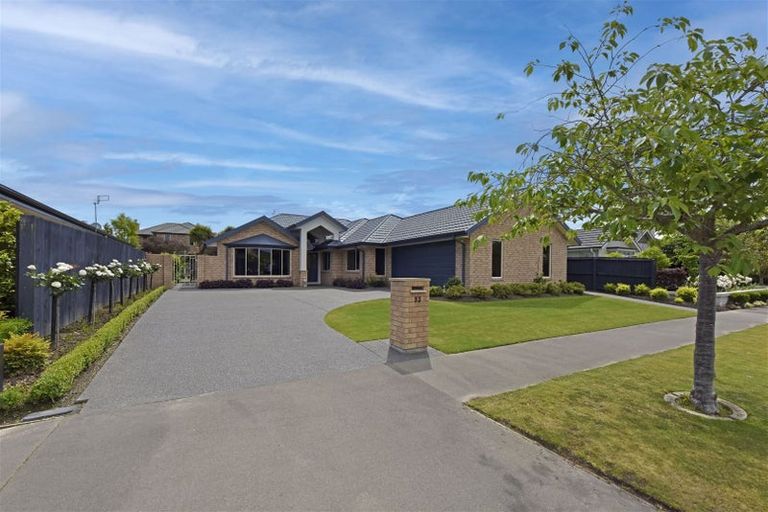 Photo of property in 53 Skyedale Drive, Harewood, Christchurch, 8051