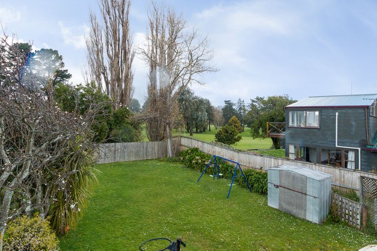 Photo of property in 89 Ruamahanga Crescent, Terrace End, Palmerston North, 4410