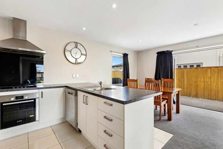 Photo of property in 7 Waimarie Street, Pegasus, 7612