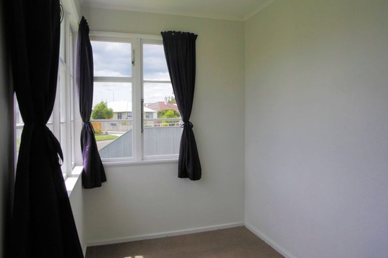 Photo of property in 34 Clyde Crescent, Roslyn, Palmerston North, 4414