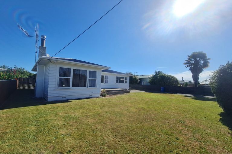 Photo of property in 630 Queen Street East, Levin, 5510