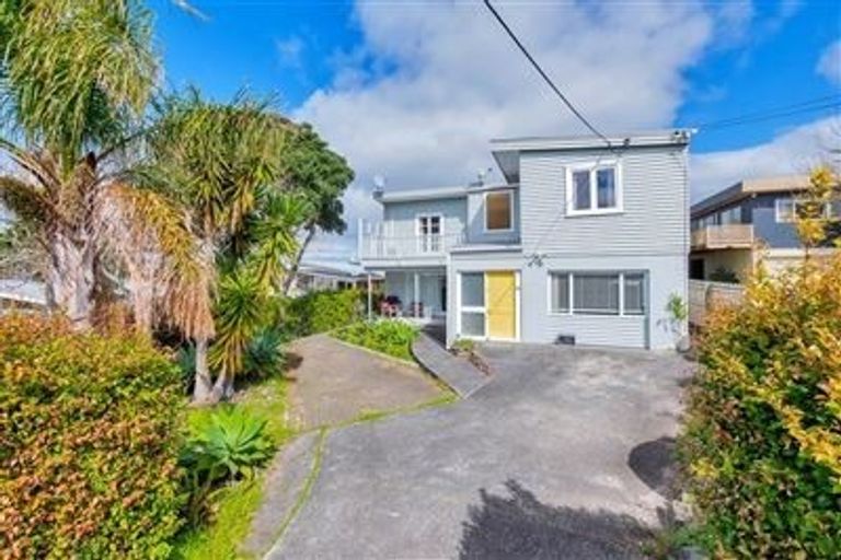 Photo of property in 26 Killarney Avenue, Torbay, Auckland, 0630