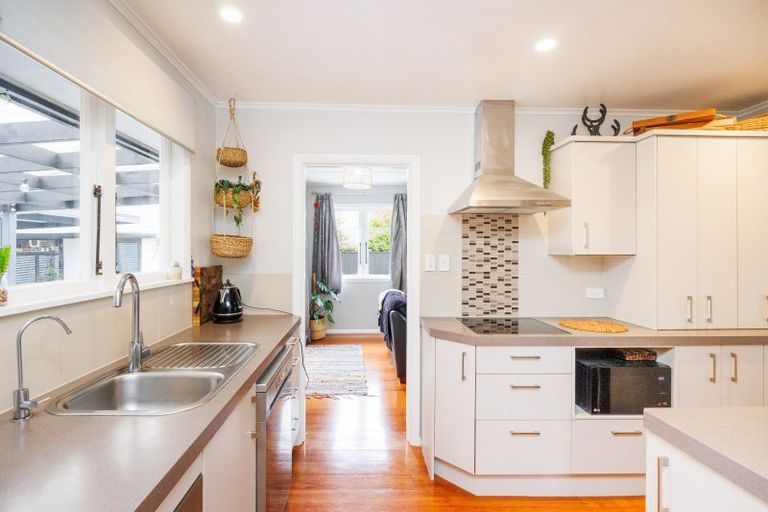 Photo of property in 921 Upper Main Street, Roslyn, Palmerston North, 4414