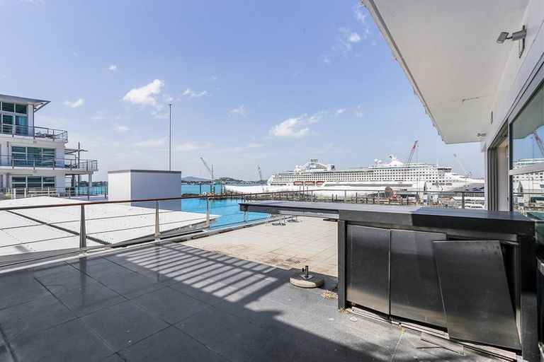 Photo of property in Shed 19 Princes Wharf Apartments, 6/137 Quay Street, Auckland Central, Auckland, 1010