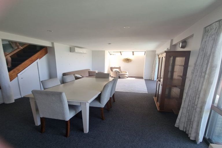 Photo of property in 18 Aranoni Track, Clifton, Christchurch, 8081