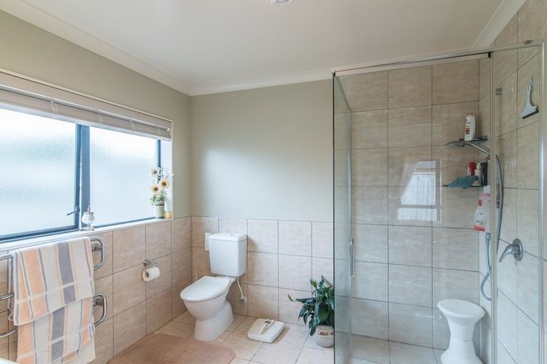 Photo of property in 7 Datum Way, Paraparaumu, 5032