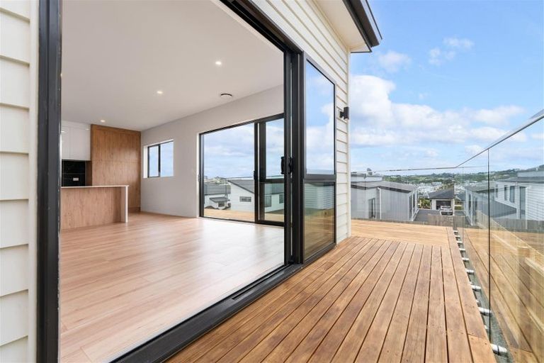 Photo of property in 11 Whale Bay Rise, Gulf Harbour, Whangaparaoa, 0930