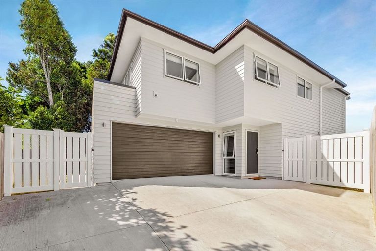 Photo of property in 30c Coniston Avenue, Te Atatu South, Auckland, 0610