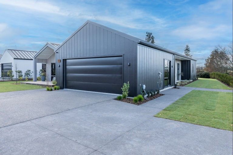 Photo of property in 8 Sorrento Drive, Rangatira Park, Taupo, 3330