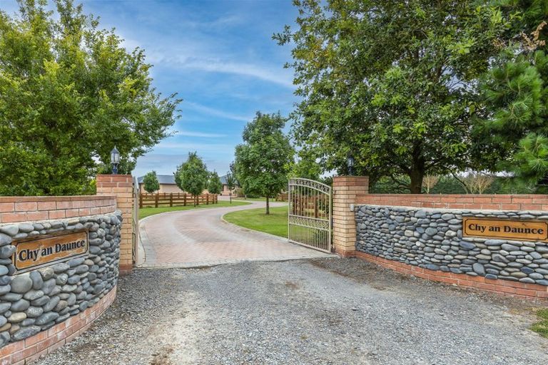 Photo of property in 105 Mckays Road, West Melton, Christchurch, 7671