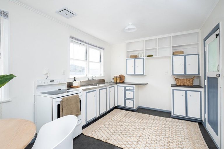 Photo of property in 34 Mason Avenue, Maraenui, Napier, 4110