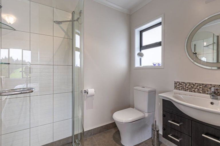 Photo of property in 205 Taylors Road, Otaki, 5583