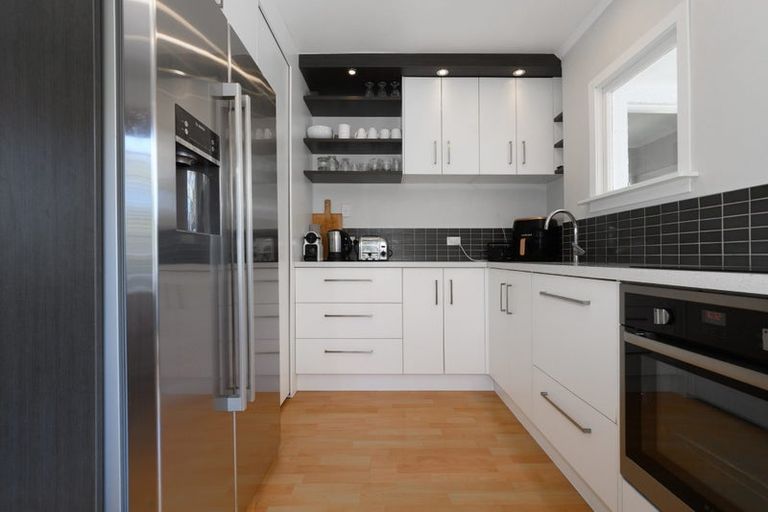 Photo of property in 54 Kulim Avenue, Otumoetai, Tauranga, 3110