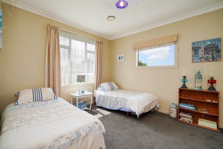 Photo of property in 142 Ward Street, Waverley, Invercargill, 9810