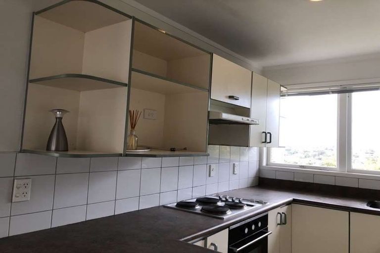 Photo of property in 43 Richards Avenue, Forrest Hill, Auckland, 0620