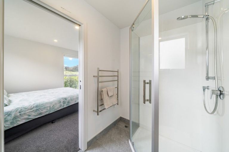 Photo of property in 54 Koreke Close, Kenepuru, Porirua, 5022