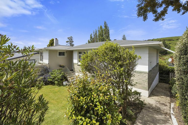 Photo of property in 82 Koremata Street, Green Island, Dunedin, 9018