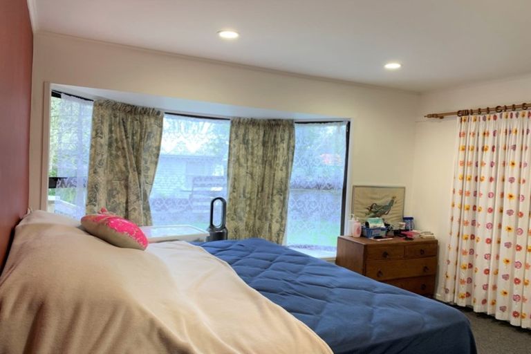 Photo of property in 9b Ribblesdale Road, Henderson, Auckland, 0612