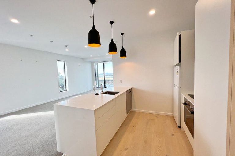 Photo of property in 401/19 Rawene Road, Birkenhead, Auckland, 0626