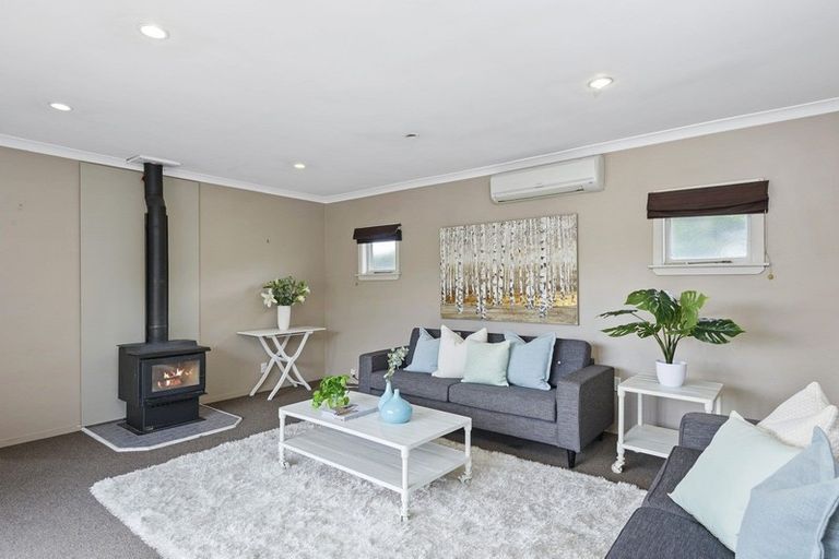 Photo of property in 255 Lake Terrace Road, Shirley, Christchurch, 8061