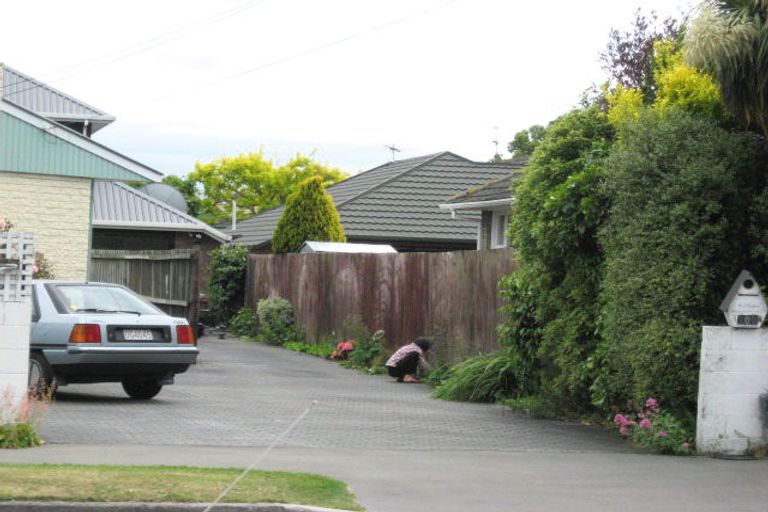 Photo of property in 1/209 Withells Road, Avonhead, Christchurch, 8042