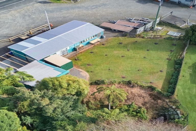 Photo of property in 1029 Junction Road, Egmont Village, 4371