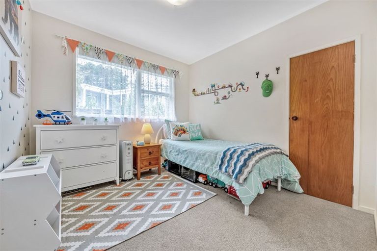 Photo of property in 40 Opal Avenue, Pakuranga, Auckland, 2010