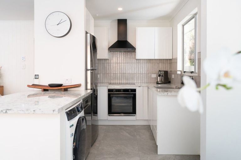 Photo of property in 19d Mahoe Street, Tawa, Wellington, 5028